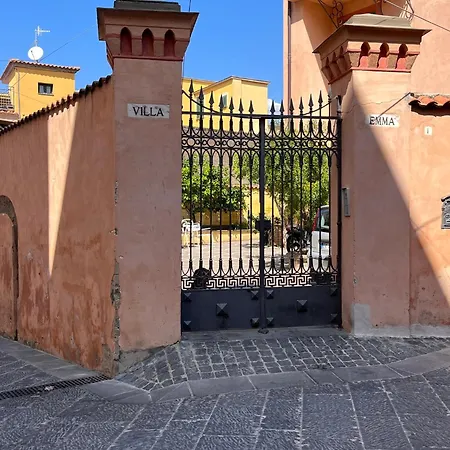 Emma Courtyard * Vico Equense